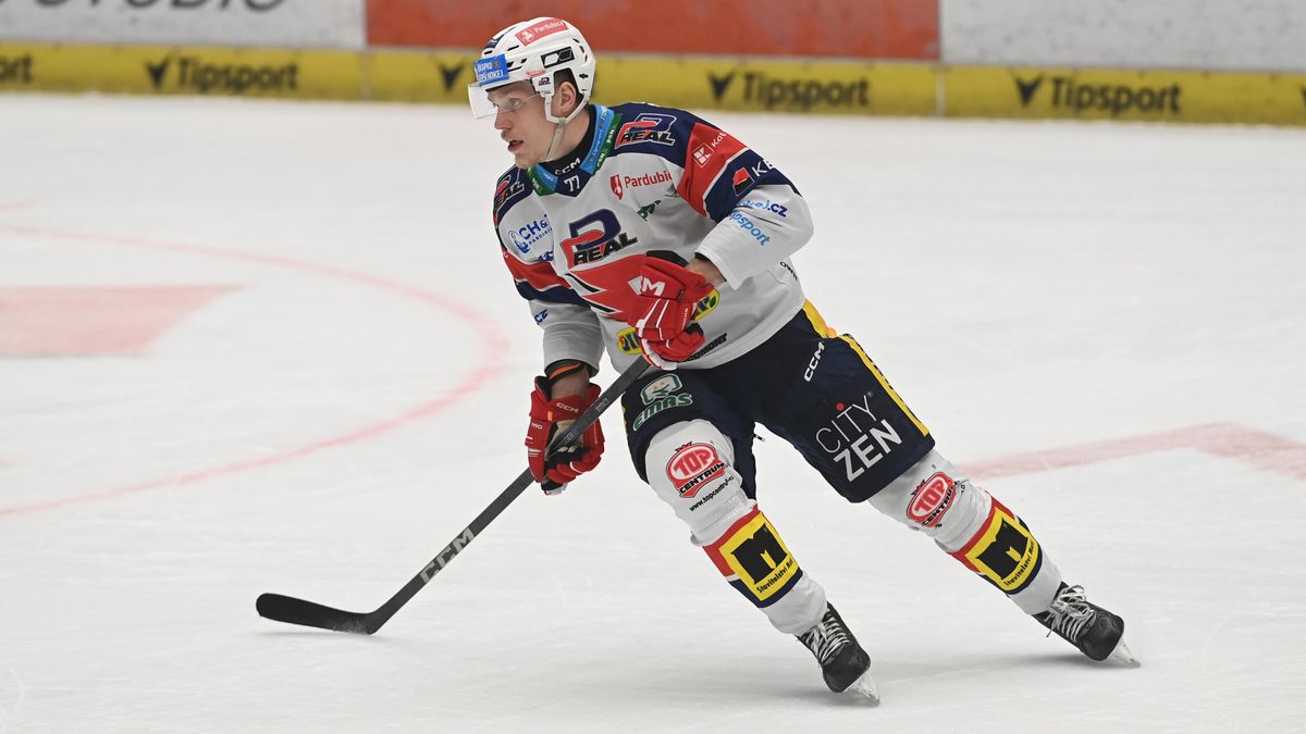 Trefil se po třech letech, a proti Olomouci, za kterou v neděli ještě hrál. Před zápasem mi psali, ať si to nechám na jindy, smál se Hrádek